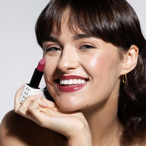 Uoga Uoga 亮澤唇膏  Lip stick Nourishing sheer